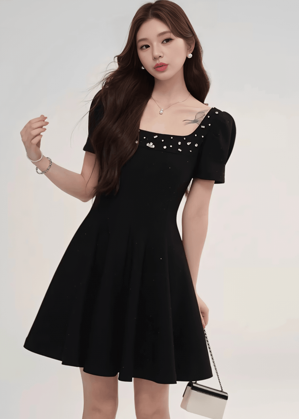 ビジュースクエアネックパフスリーブAラインドレス - Vera Lumina