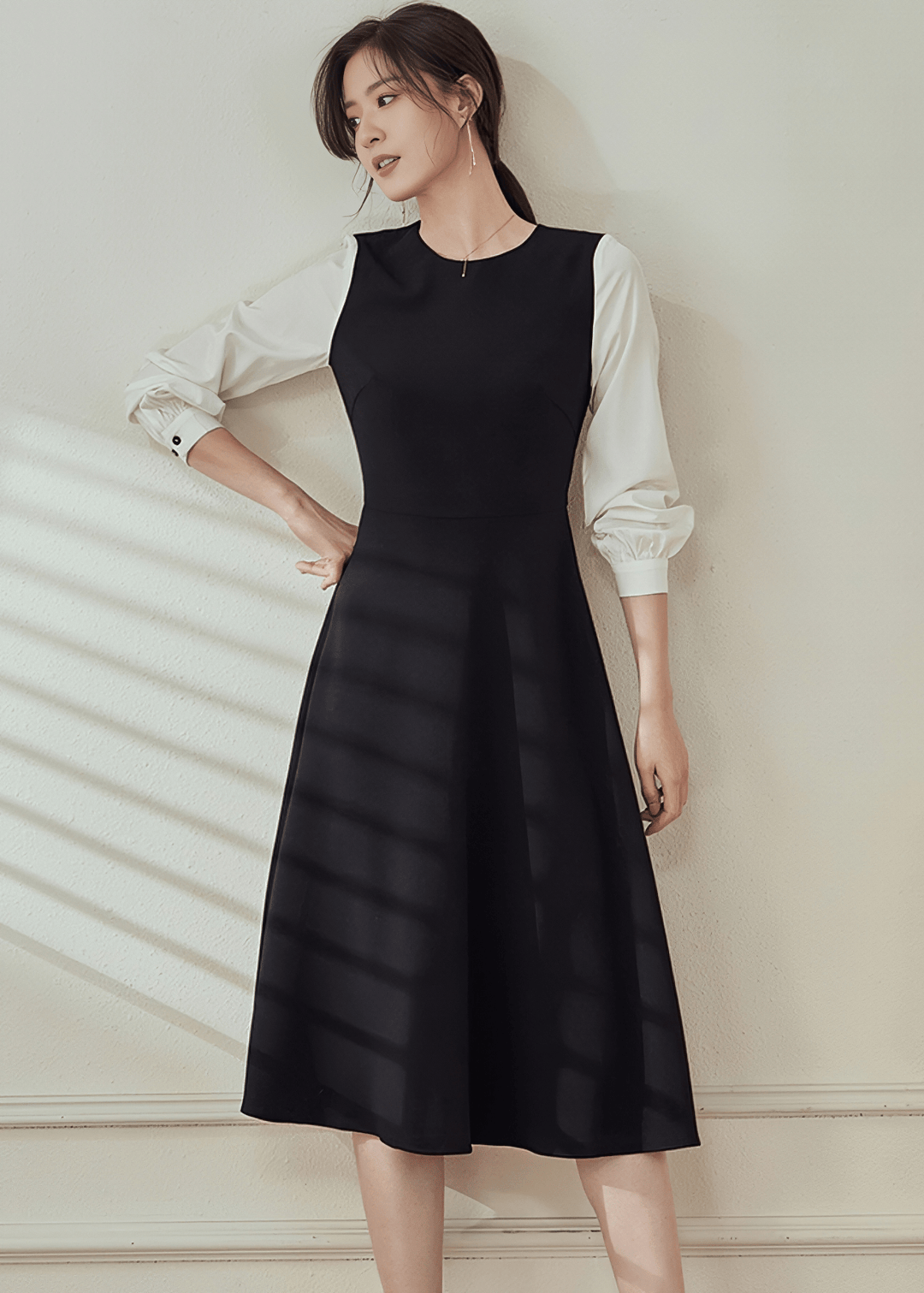 ACADEMY CONTRAST SLEEVE MIDI DRESS - Vera Lumina