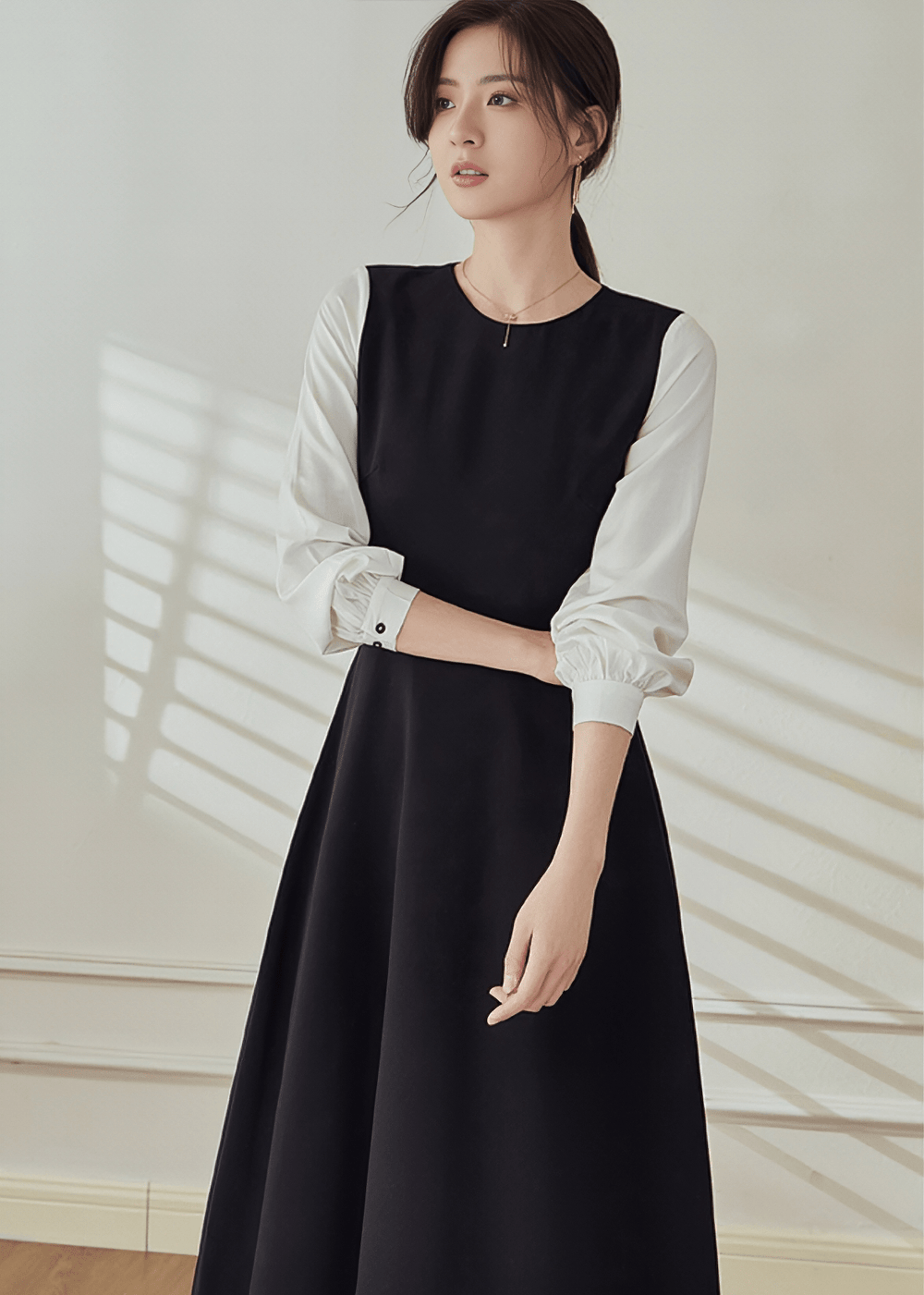 ACADEMY CONTRAST SLEEVE MIDI DRESS - Vera Lumina