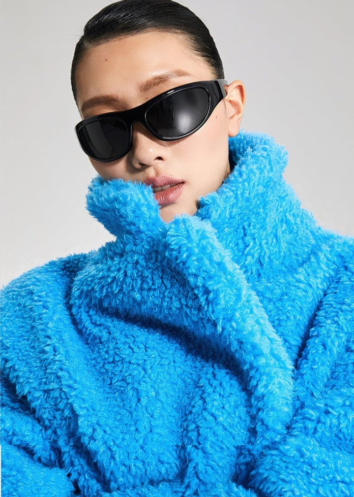 blue fur coat - Vera Lumina