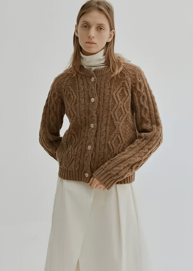 CABLE KNIT CROPPED CARDIGAN - Vera Lumina