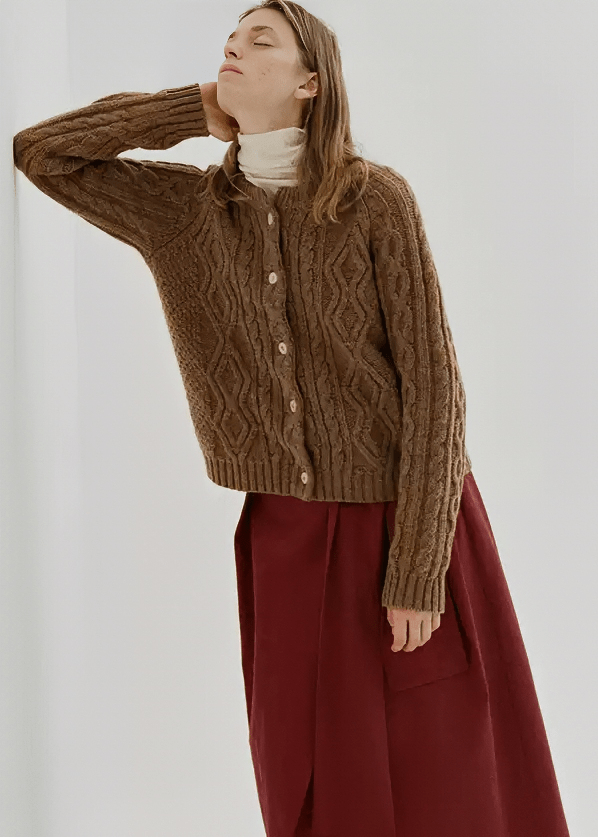 CABLE KNIT CROPPED CARDIGAN - Vera Lumina