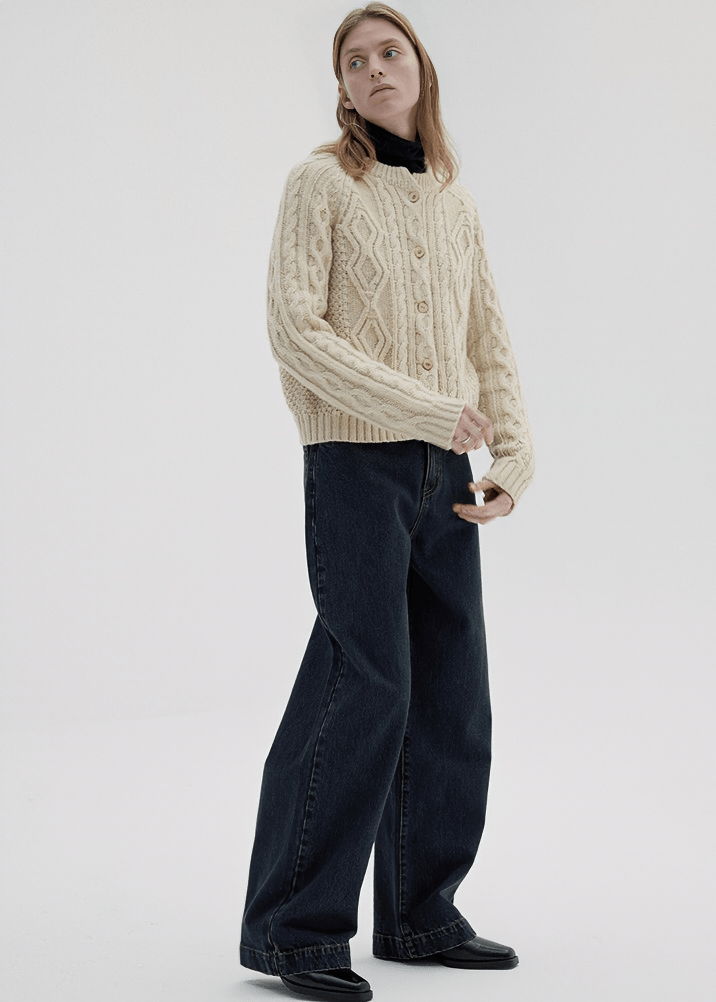 CABLE KNIT CROPPED CARDIGAN - Vera Lumina