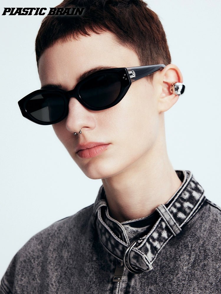 Cat - eye spicy sunglasses - Vera Lumina