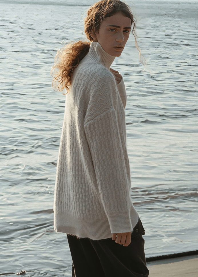 CHUNKY CABLE KNIT TURTLENECK SWEATER - Vera Lumina