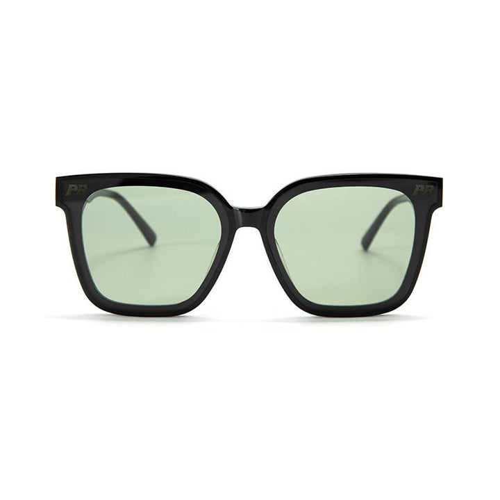Classic black frame sunglasses - Vera Lumina