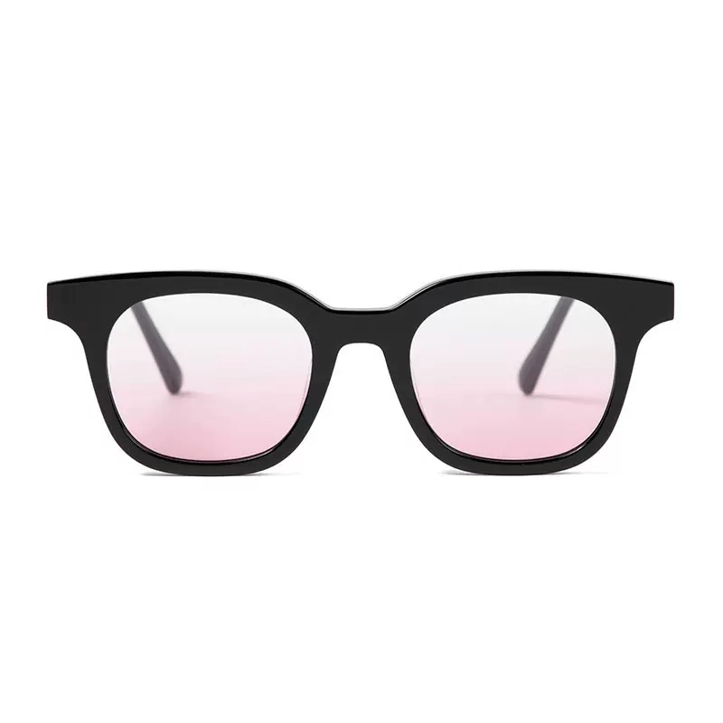 Classic black frame sunglasses - Vera Lumina
