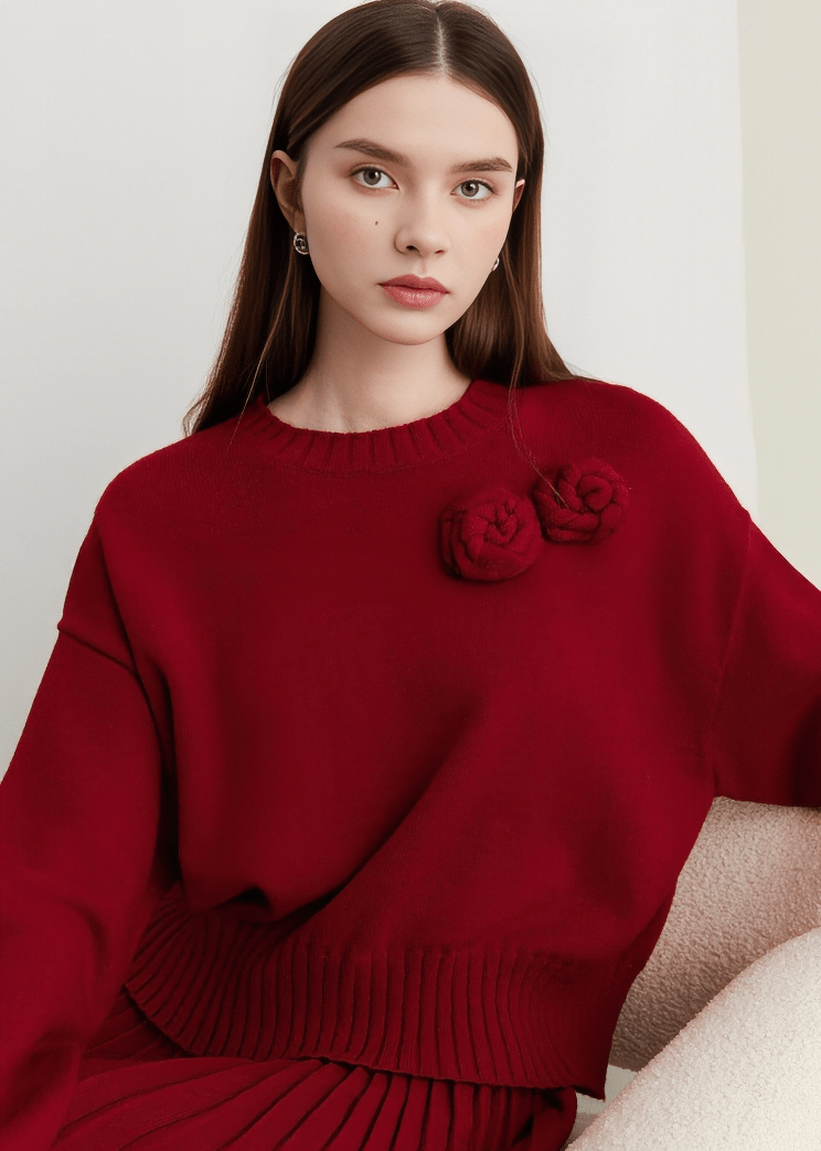 CORSAGE APPLIQUÉ CROPPED KNIT SWEATER - Vera Lumina