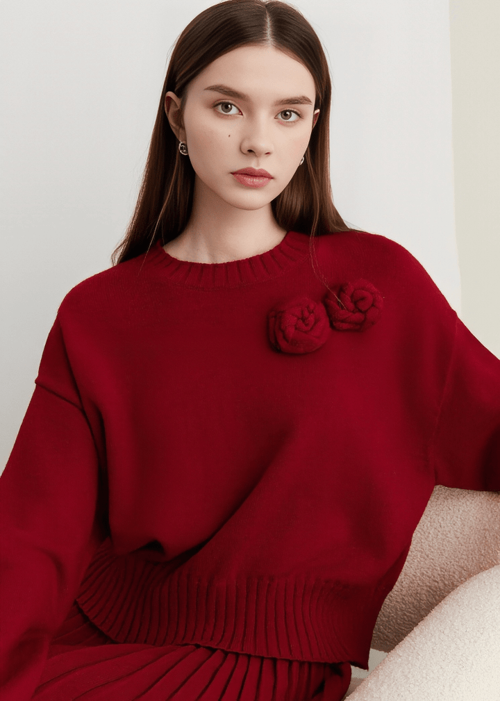 CORSAGE APPLIQUÉ CROPPED KNIT SWEATER - Vera Lumina