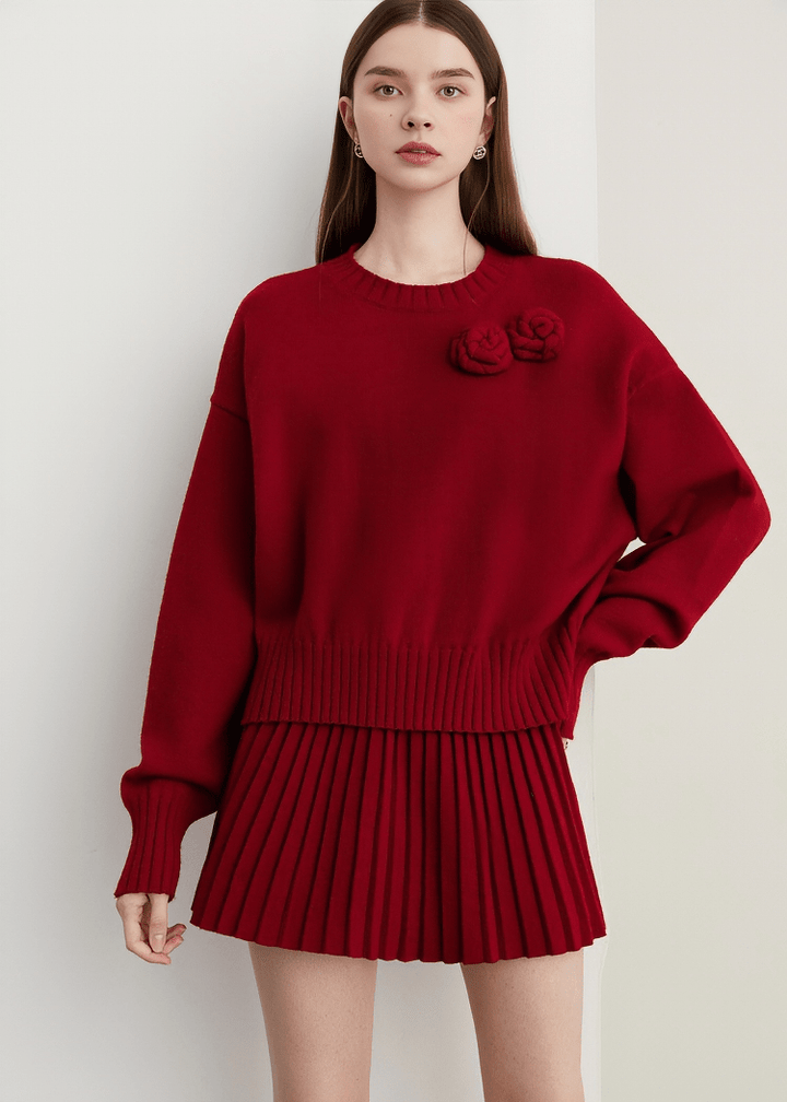 CORSAGE APPLIQUÉ CROPPED KNIT SWEATER - Vera Lumina