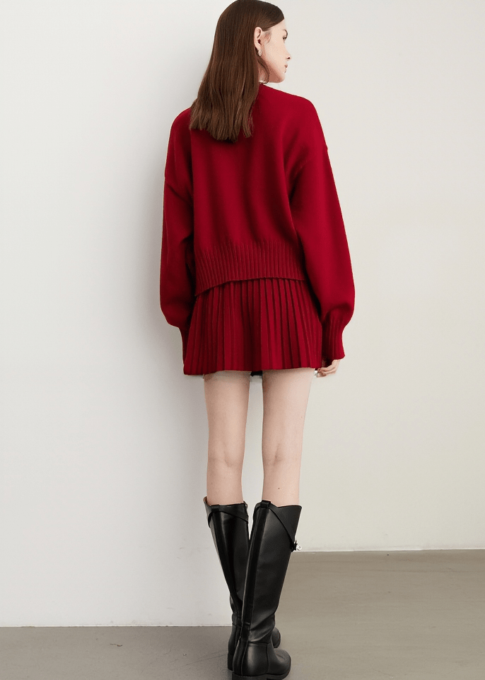 CORSAGE APPLIQUÉ CROPPED KNIT SWEATER - Vera Lumina