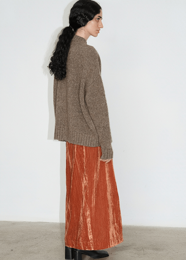 DEEP V - NECK BOUCLE KNIT SWEATER - Vera Lumina