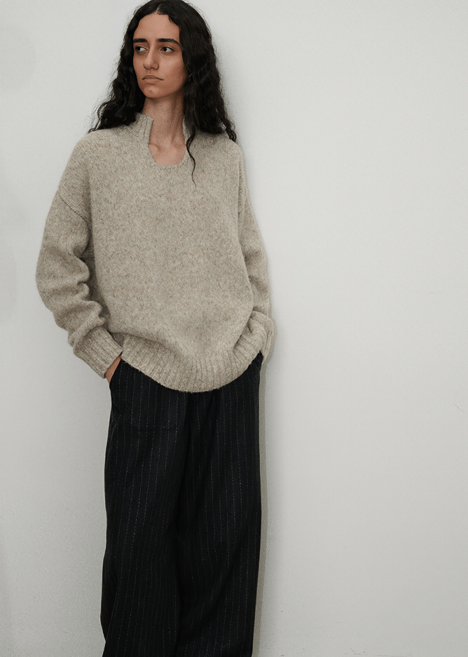 DEEP V - NECK BOUCLE KNIT SWEATER - Vera Lumina
