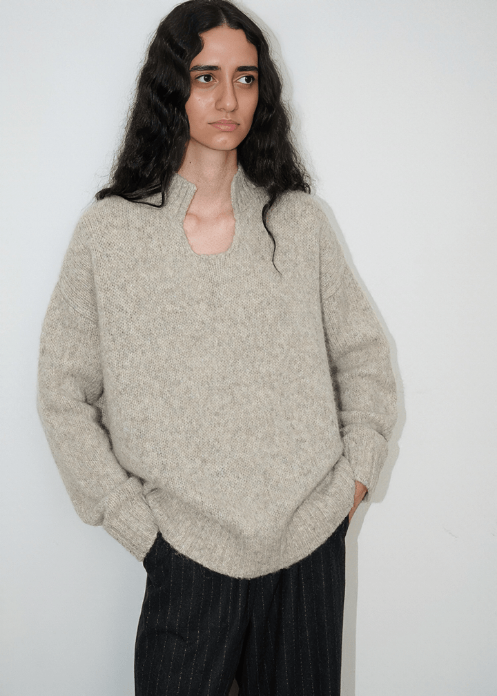 DEEP V - NECK BOUCLE KNIT SWEATER - Vera Lumina