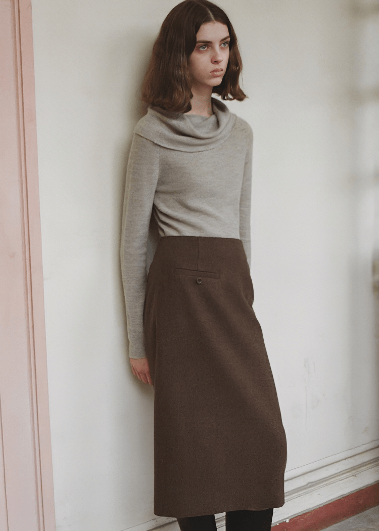 DRAPED COWL NECK PULLOVER - Vera Lumina