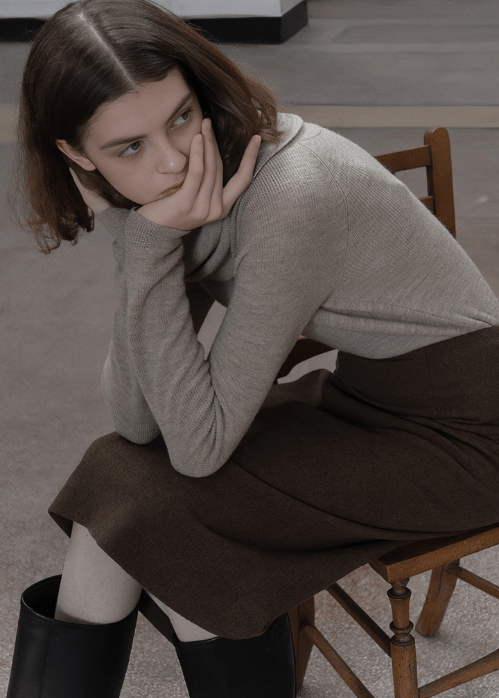 DRAPED COWL NECK PULLOVER - Vera Lumina