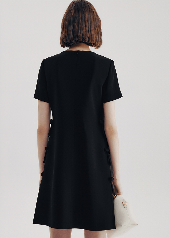 FOUNDATIONAL POCKET DRESS - Vera Lumina
