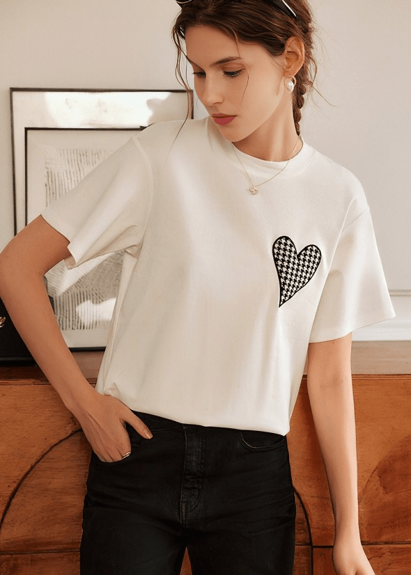 HOUNDSTOOTH HEART GRAPHIC TEE - Vera Lumina