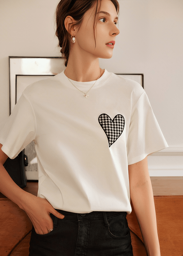 HOUNDSTOOTH HEART GRAPHIC TEE - Vera Lumina