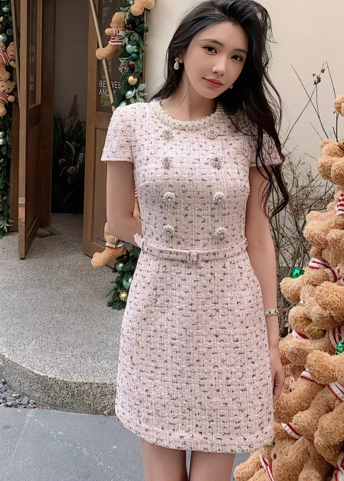 ビジューネックツイードタイトドレス