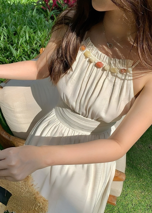 Neckholder-Maxikleid mit Rüschen