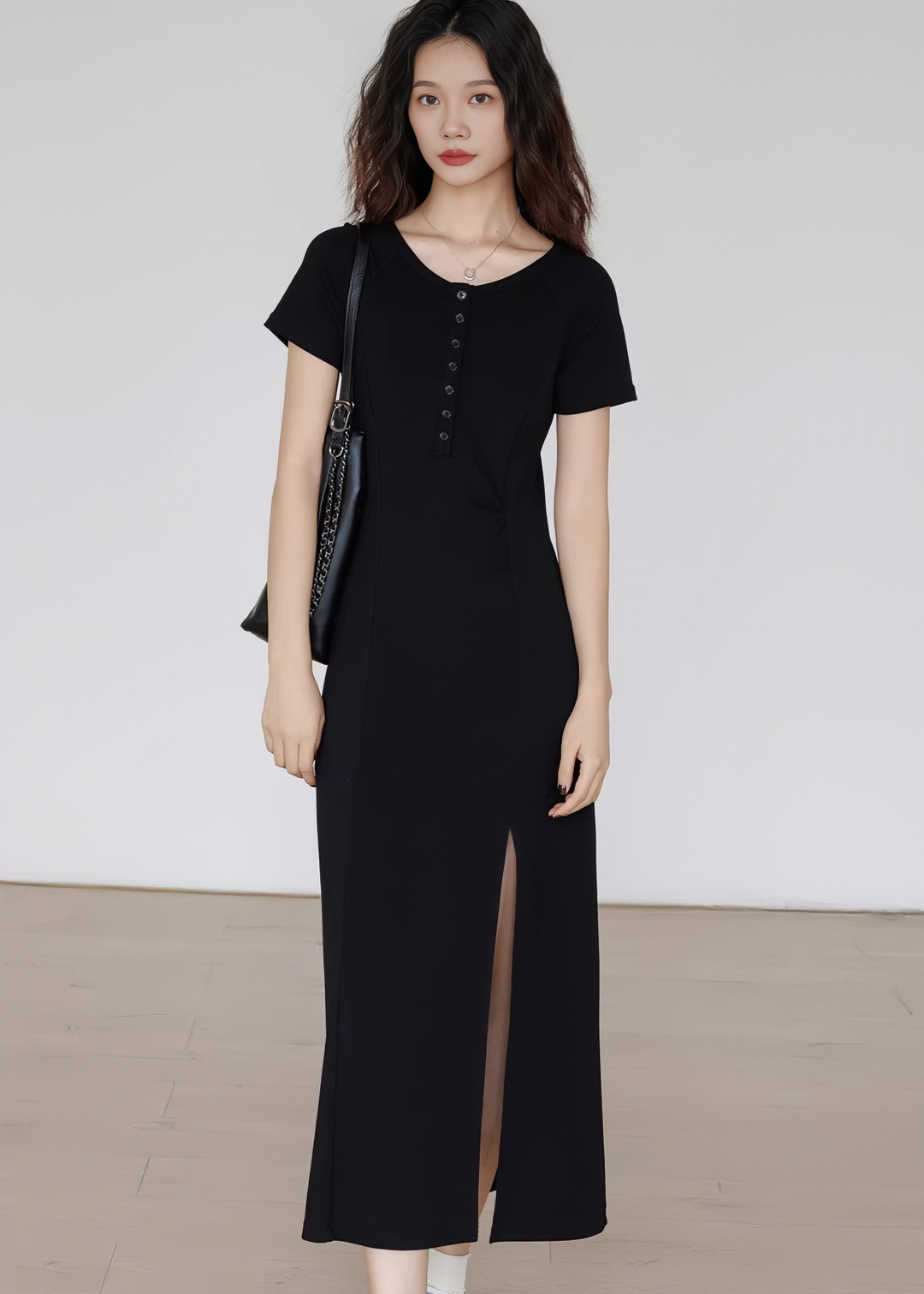 ヘンリーネックサイドスリットマキシワンピース