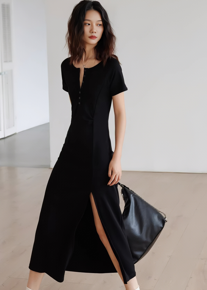 ヘンリーネックサイドスリットマキシワンピース