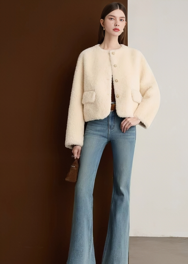 ビジューボタンボアノーカラージャケット