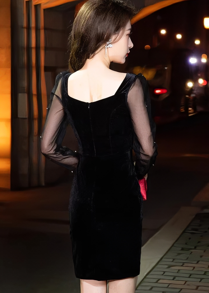 Transparentes Cachecoeur-Kleid aus Samt mit Puffärmeln