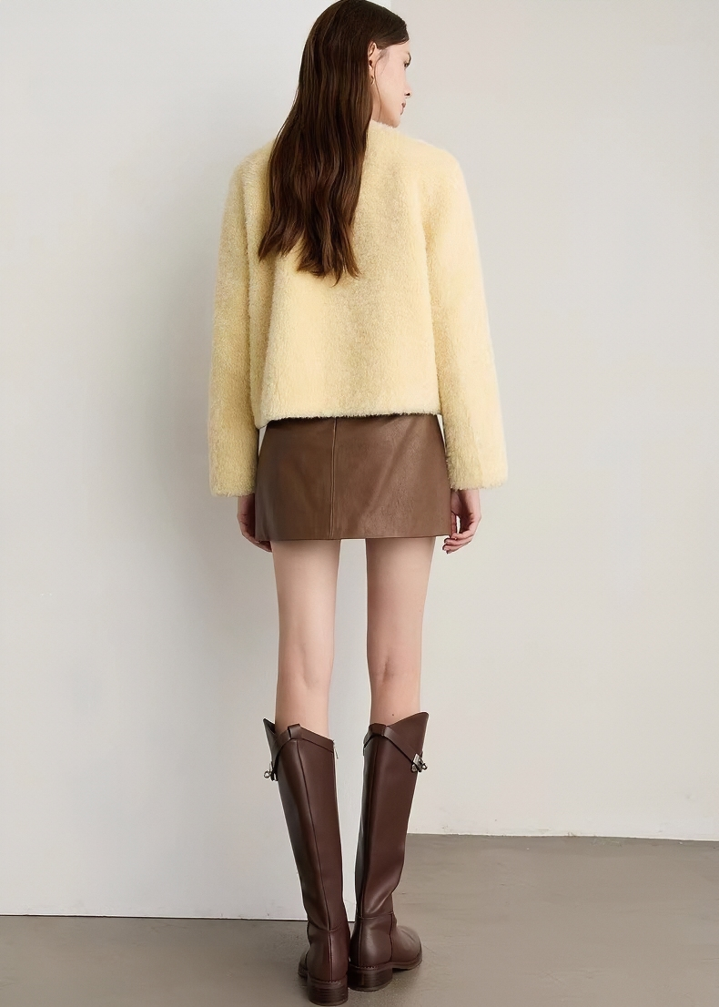 ビジューボタンボアノーカラージャケット