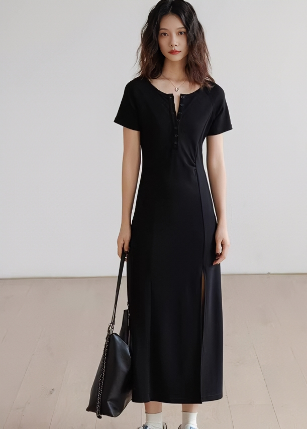 ヘンリーネックサイドスリットマキシワンピース