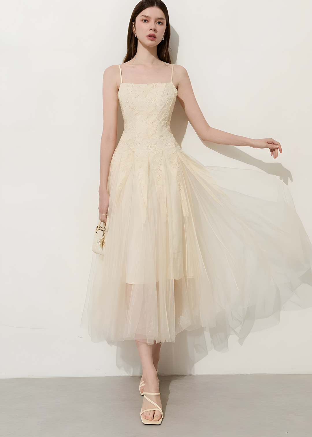 robe évasée en tulle et dentelle