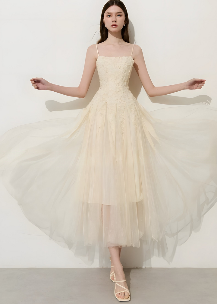 robe évasée en tulle et dentelle