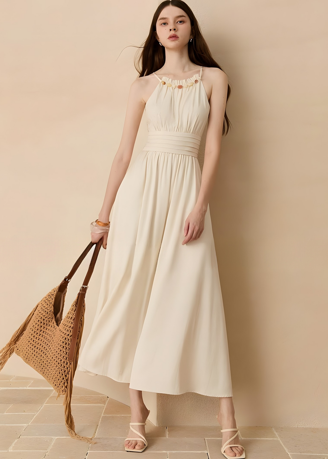 Neckholder-Maxikleid mit Rüschen