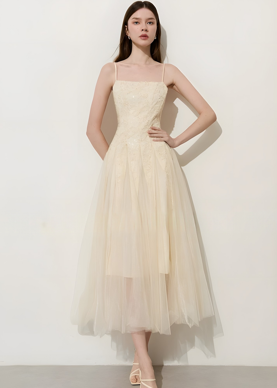 robe évasée en tulle et dentelle
