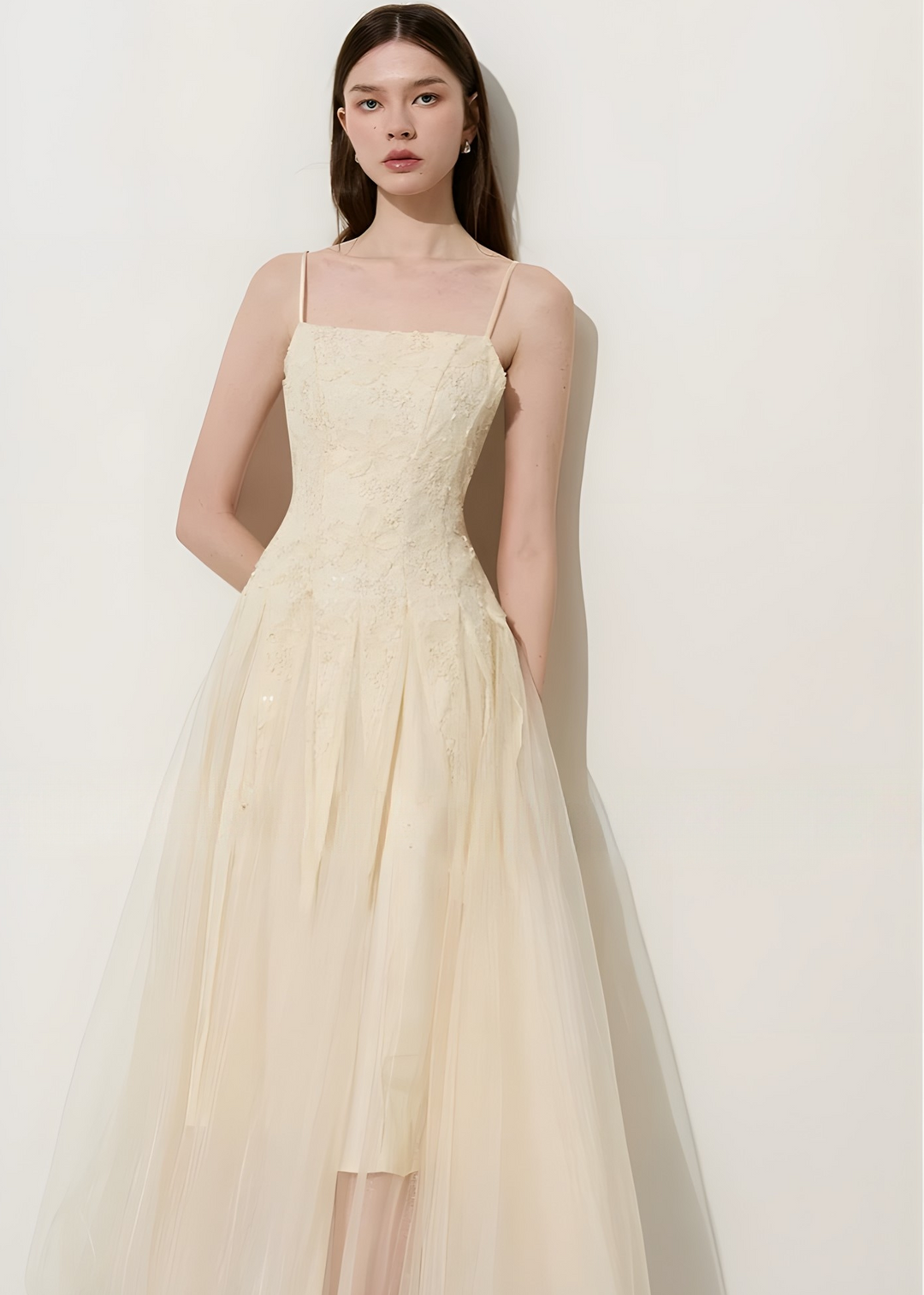 robe évasée en tulle et dentelle