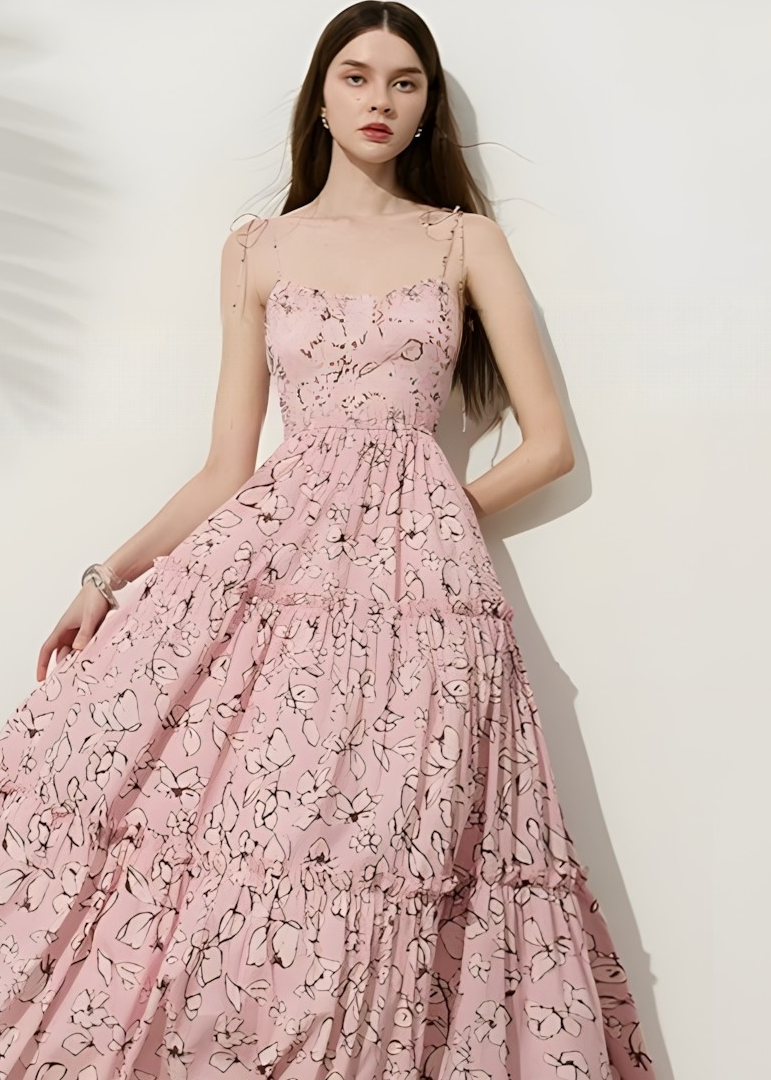 Breites Maxikleid mit Blumenfalten