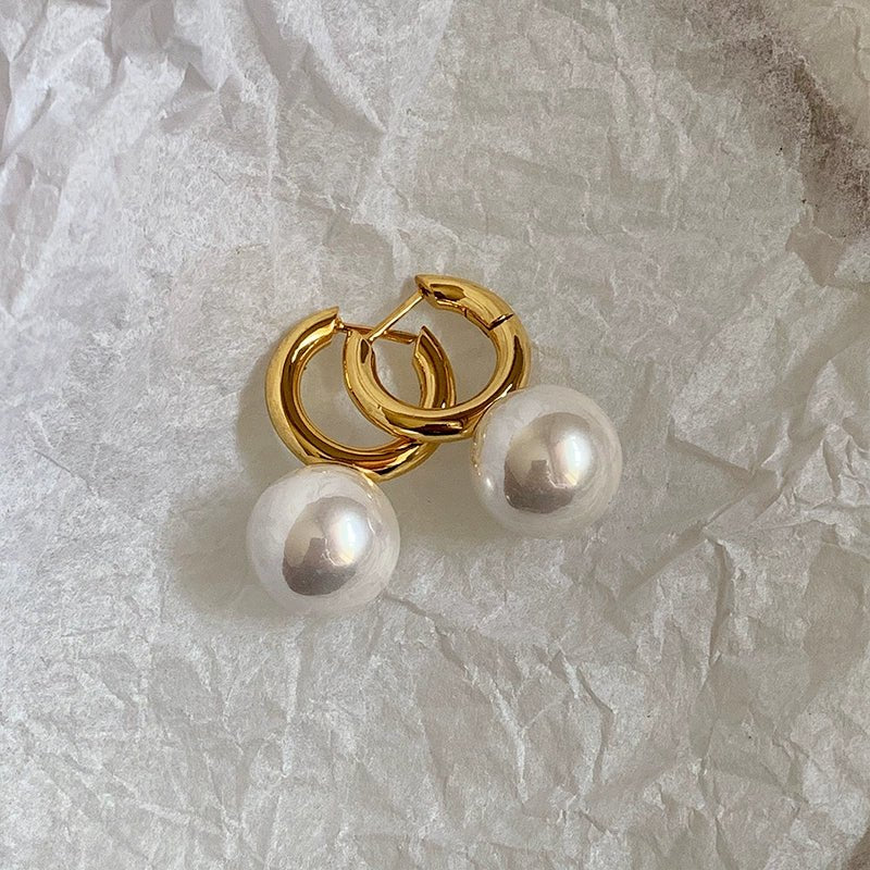 large pearl earrings - Vera Lumina