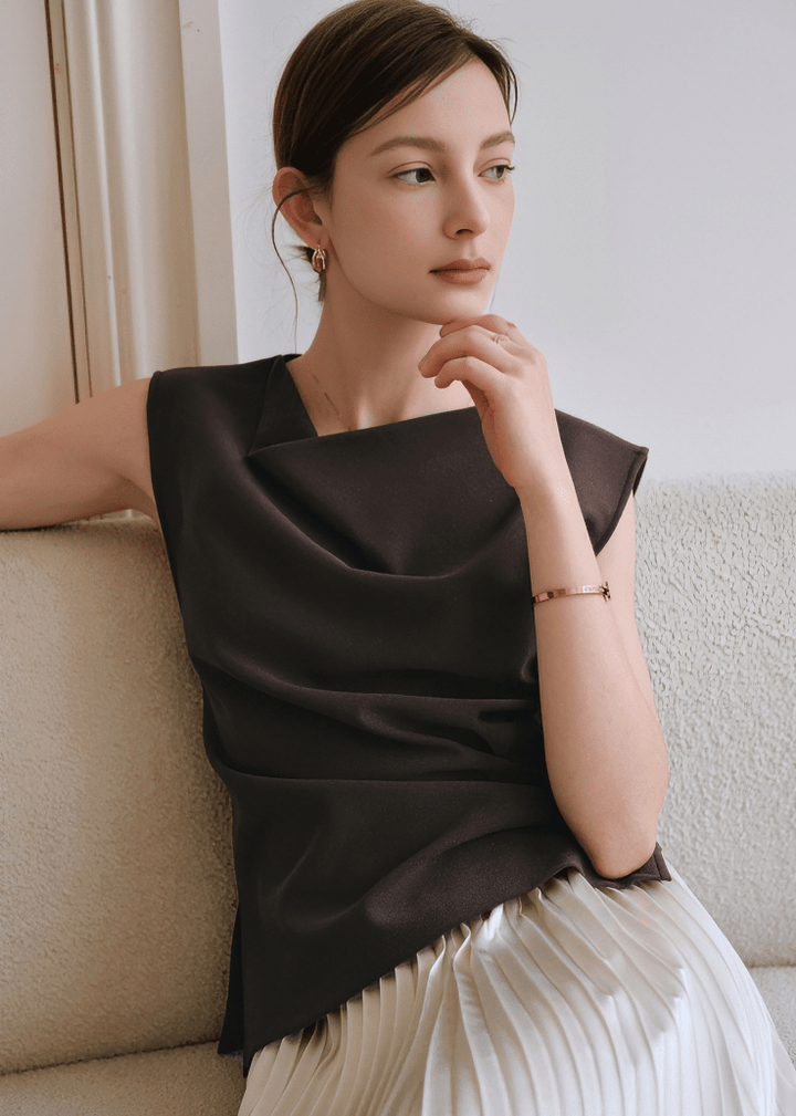 LIQUID DRAPE ASYMMETRIC TOP - Vera Lumina