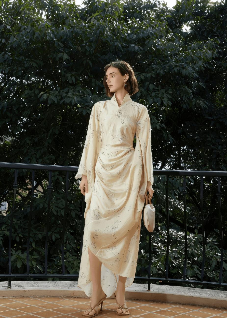 long - sleeved silhouette dress - Vera Lumina