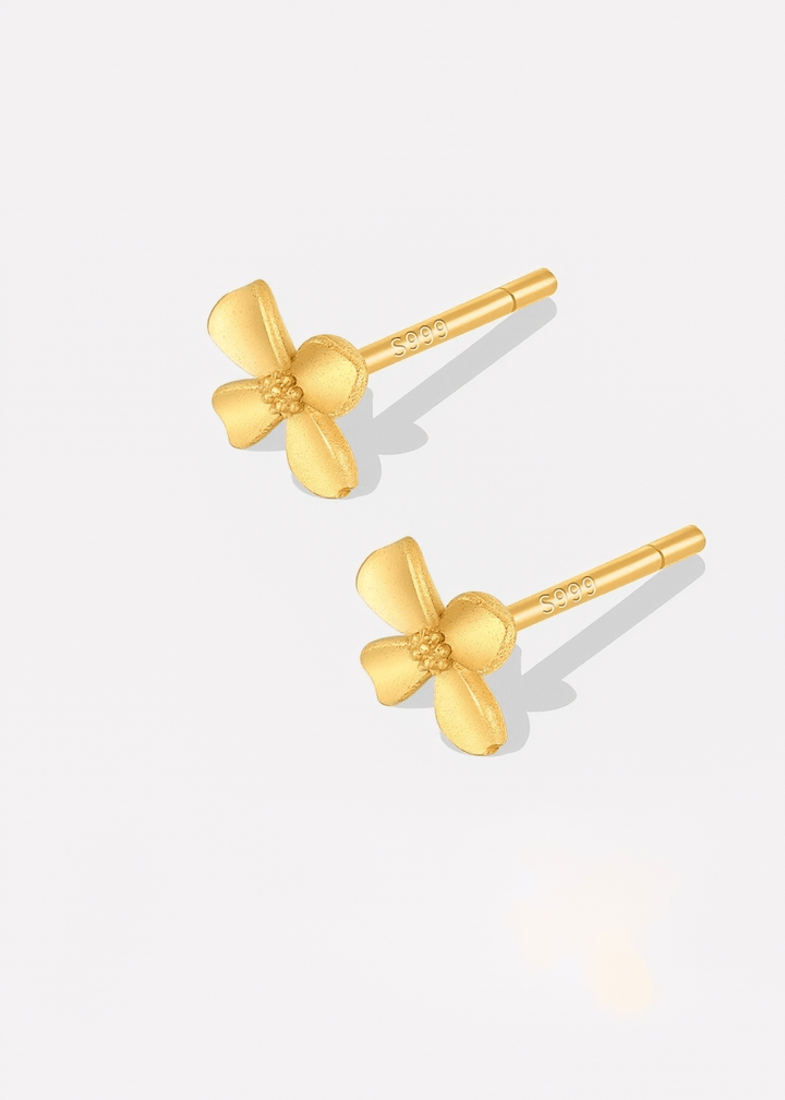 MATTE GOLD WHISPERING CLOVER PIERCED EARRINGS - Vera Lumina