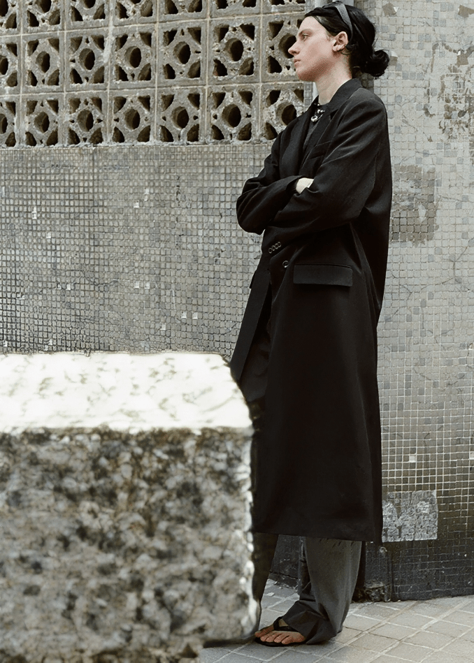 MONOLITHIC TAILORED COAT - Vera Lumina