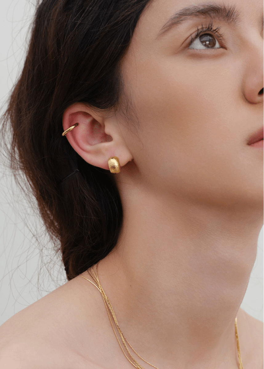Niche studs earring - Vera Lumina