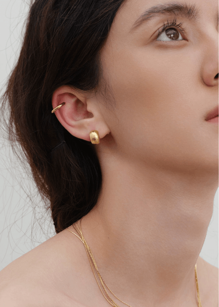Niche studs earring - Vera Lumina