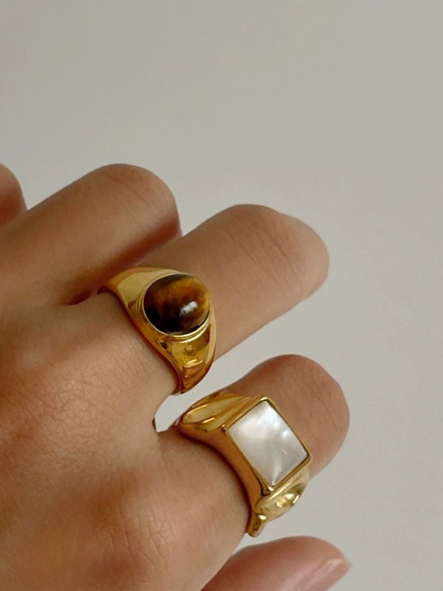 Personality retro ring - Vera Lumina