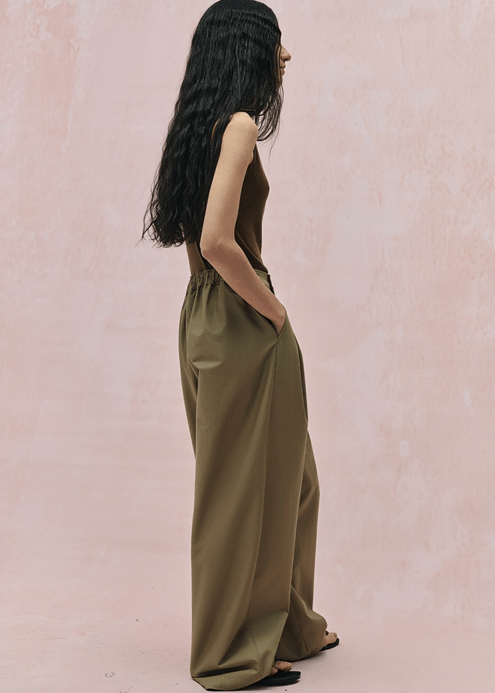 PLEATED DRAPE WIDE PANTS - Vera Lumina