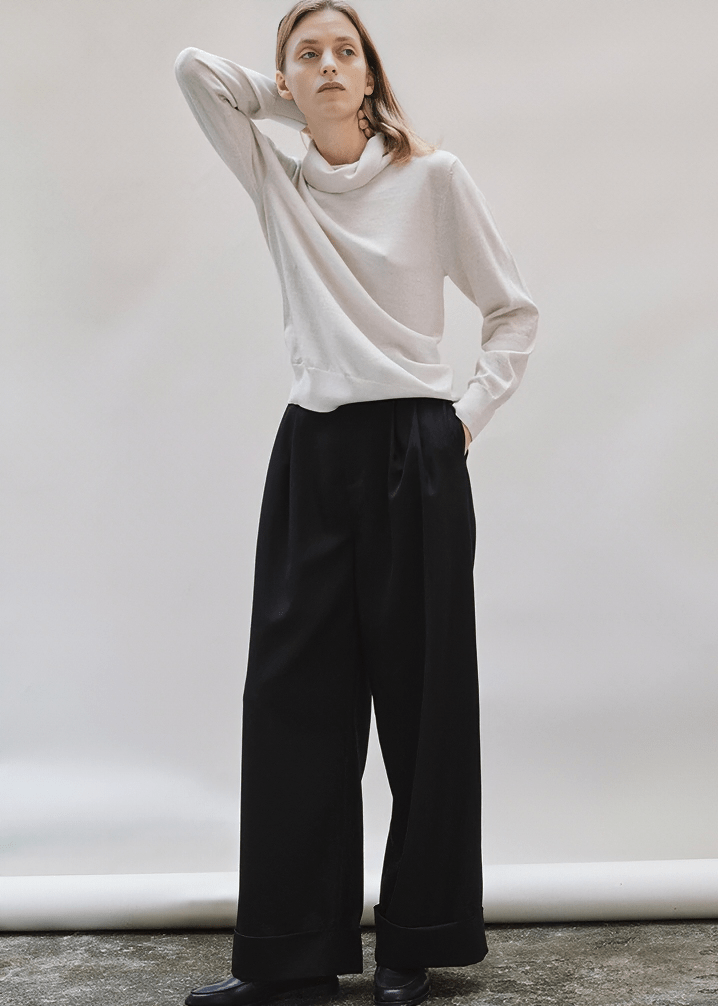 PLEATED WIDE LEG CUFFED TROUSERS - Vera Lumina