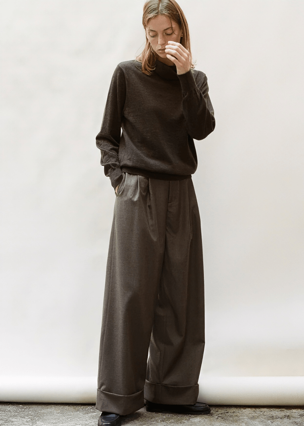 PLEATED WIDE LEG CUFFED TROUSERS - Vera Lumina