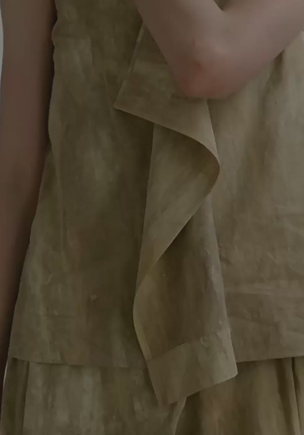 ASYMMETRIC TIE CAMISOLE