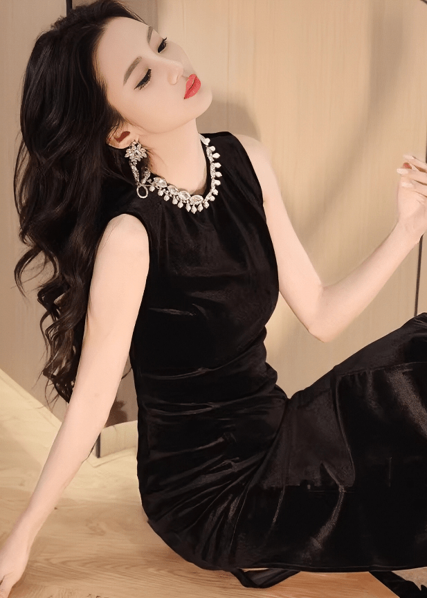 ビジューネックベルベットタイトドレス - Vera Lumina